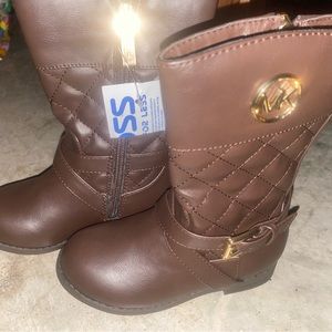 MK girl toddler boots